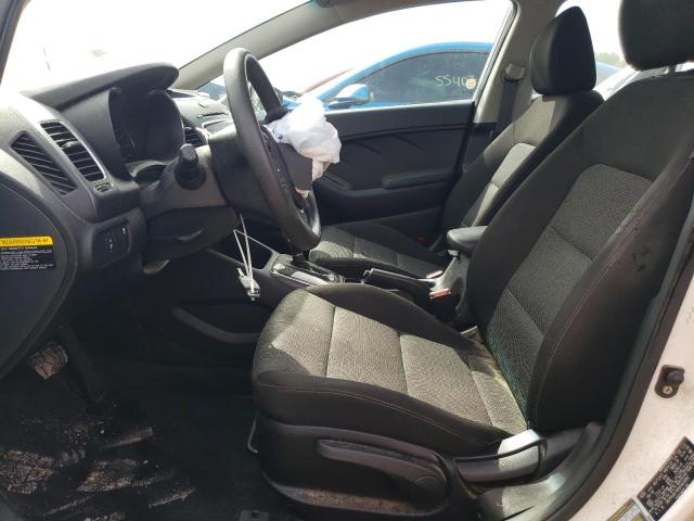 Photo 7 from auction – 2017 KIA FORTE LX with VIN 3KPFK4A76HE043090