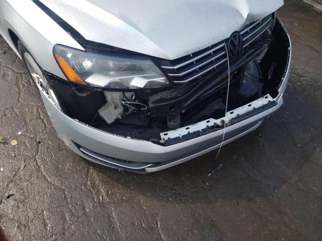 Photo 12 from auction – 2014 VOLKSWAGEN PASSAT SE with VIN 1VWBN7A35EC034157