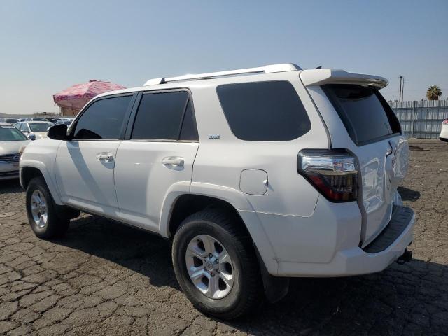 Photo 2 from auction – 2015 TOYOTA 4RUNNER SR with VIN JTEZU5JR1F5091731