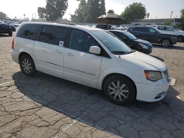 Photo 4 from auction – 2013 CHRYSLER TOWN & COU with VIN 2C4RC1BG1DR675043