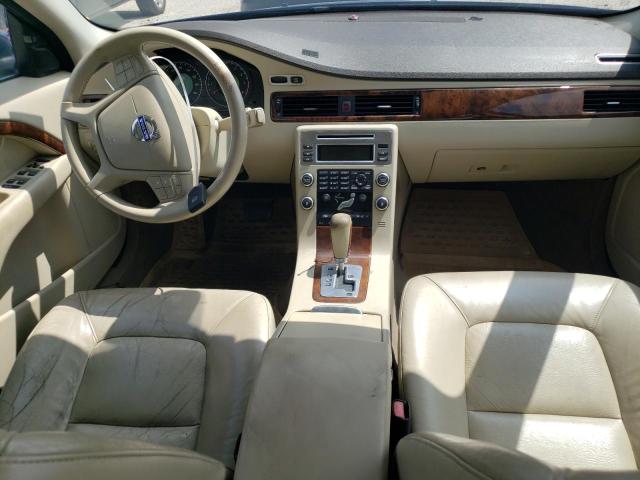 Photo 8 from auction – 2010 VOLVO V70 3.2 with VIN YV1982BW9A1148019