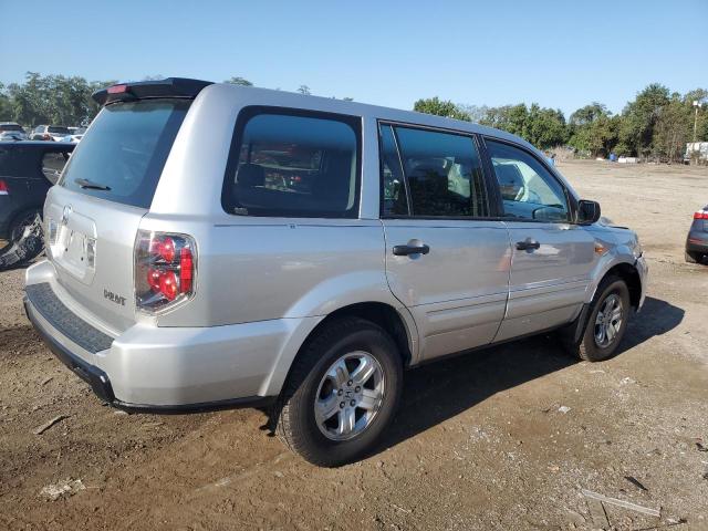 Photo 3 from auction – 2006 HONDA PILOT LX with VIN 2HKYF18106H544899