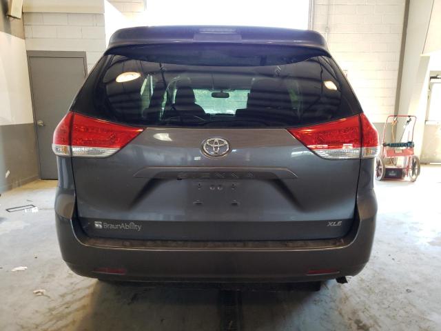 Photo 6 from auction – 2014 TOYOTA SIENNA XLE with VIN 5TDYK3DC4ES435658