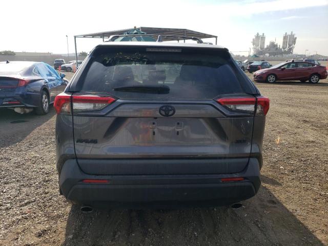 Photo 6 from auction – 2021 TOYOTA RAV4 XLE with VIN 2T3W1RFV0MC138428