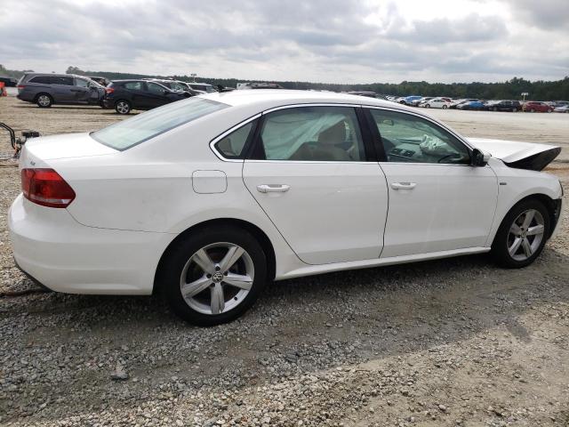 Photo 3 from auction – 2015 VOLKSWAGEN PASSAT S with VIN 1VWAS7A31FC113296