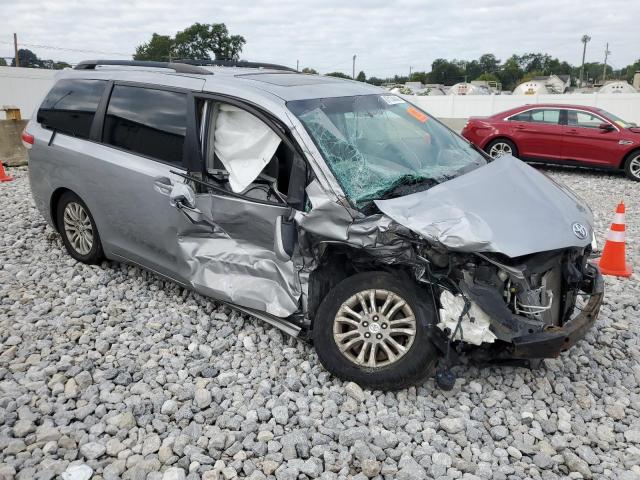 Photo 4 from auction – 2011 TOYOTA SIENNA XLE with VIN 5TDYK3DC3BS017281