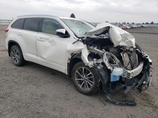Photo 4 from auction – 2018 TOYOTA HIGHLANDER with VIN 5TDJZRFH9JS534060