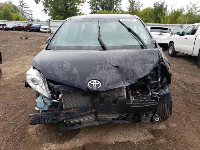 Photo 5 from auction – 2017 TOYOTA SIENNA with VIN 5TDZZ3DC3HS817703