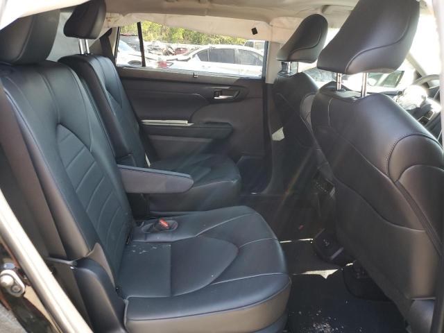 Photo 11 from auction – 2022 TOYOTA HIGHLANDER with VIN 5TDGZRAH9NS559130