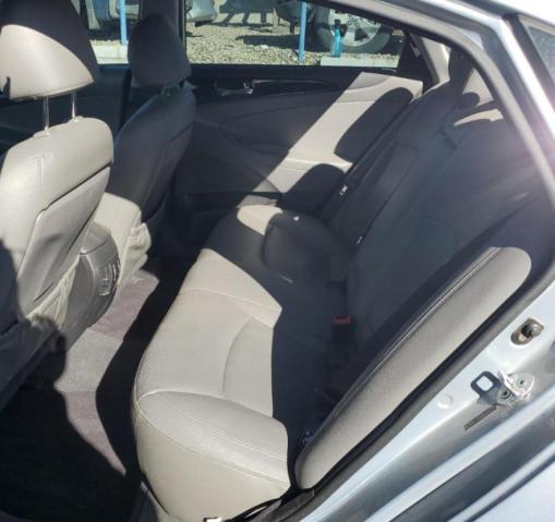Photo 10 from auction – 2011 HYUNDAI SONATA SE with VIN 5NPEC4ACXBH238327