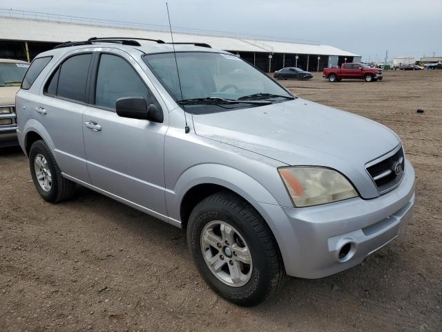 Photo 4 from auction – 2004 KIA SORENTO EX with VIN KNDJD733945325908