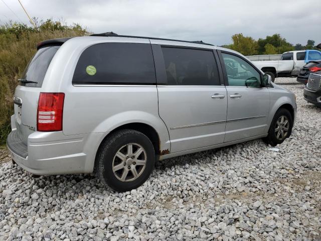 Photo 3 from auction – 2010 CHRYSLER TOWN & COU with VIN 2A4RR5D17AR241097