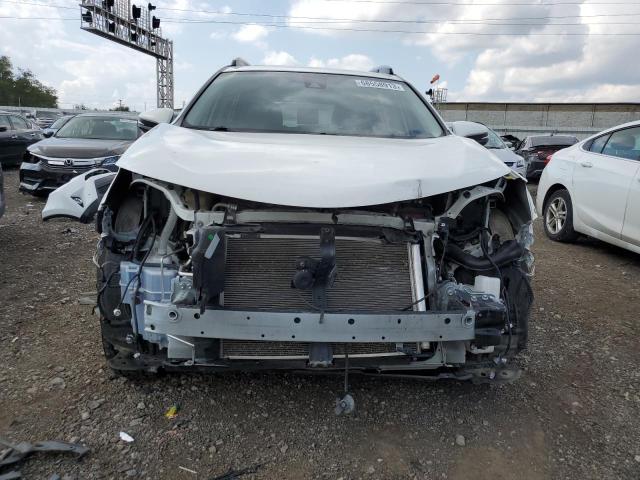 Photo 5 from auction – 2017 TOYOTA RAV4 XLE with VIN JTMRFREV5HJ702402