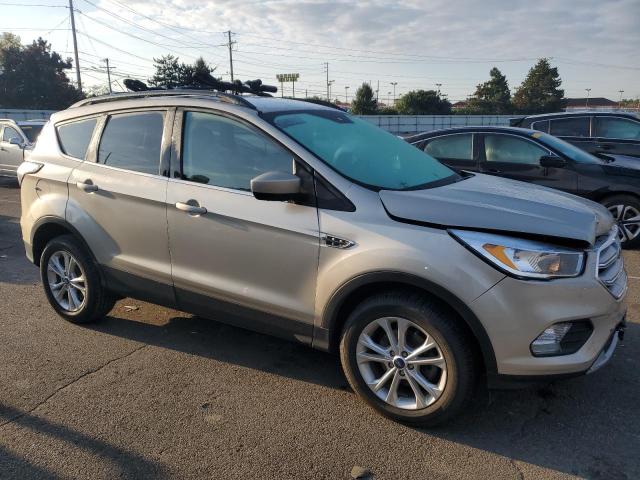 Photo 4 from auction – 2018 FORD ESCAPE SE with VIN 1FMCU0GD2JUD02745