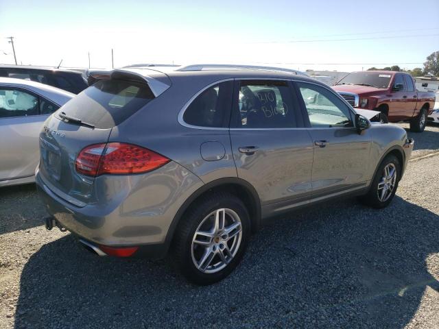 Photo 3 from auction – 2014 PORSCHE CAYENNE with VIN WP1AA2A25ELA94555