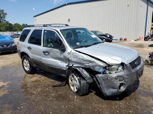 Photo 4 from auction – 2005 FORD ESCAPE XLT with VIN 1FMYU93105KA02760