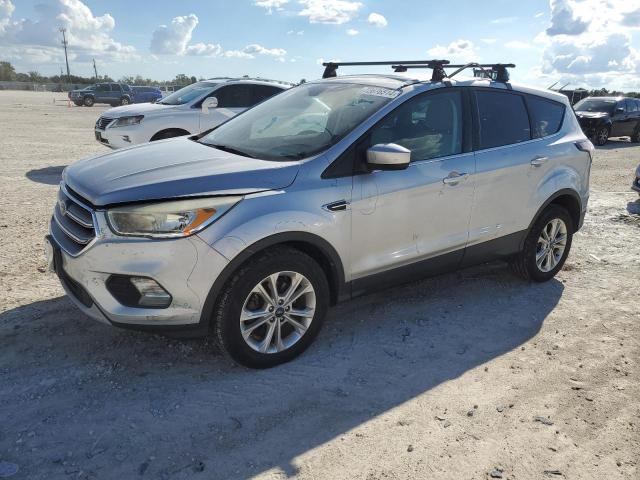 Photo 1 from auction – 2017 FORD ESCAPE SE with VIN 1FMCU0GD7HUD71912