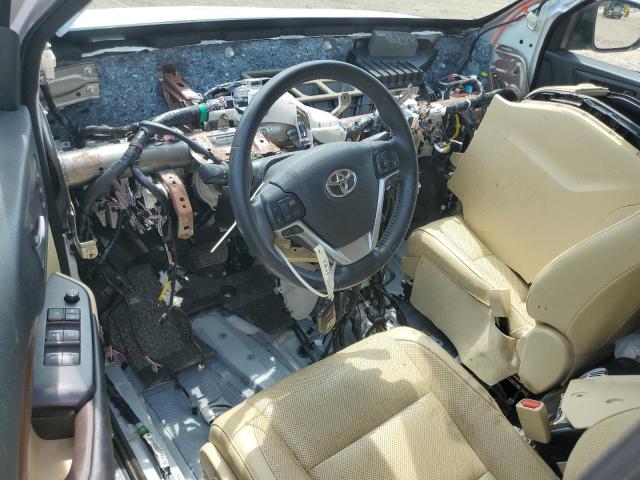 Photo 8 from auction – 2018 TOYOTA HIGHLANDER with VIN 5TDDZRFH9JS844450
