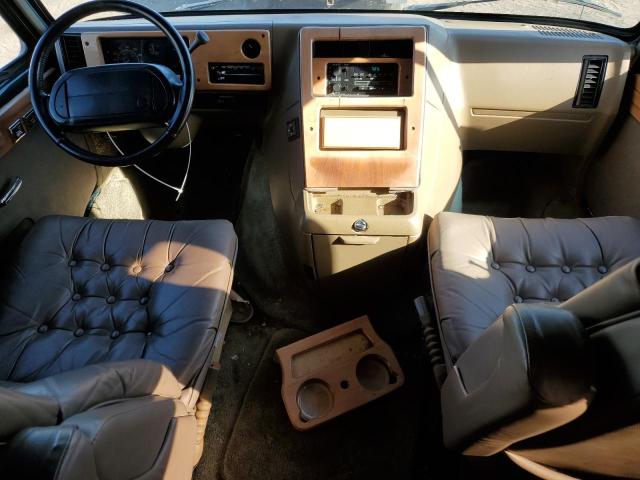 Photo 8 from auction – 1995 CHEVROLET G20 with VIN 1GBEG25K3SF249372