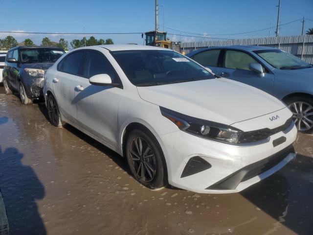 Photo 4 from auction – 2022 KIA FORTE FE with VIN 3KPF24AD0NE458374