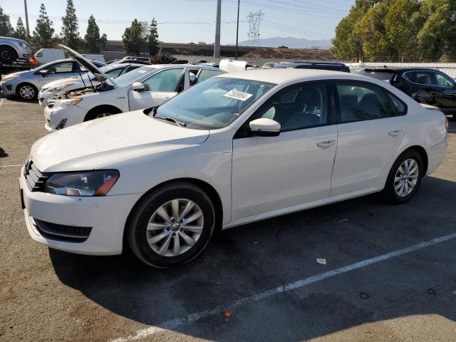 VOLKSWAGEN PASSAT S 2014 with VIN 1VWAT7A31EC096687 - Photo from auction