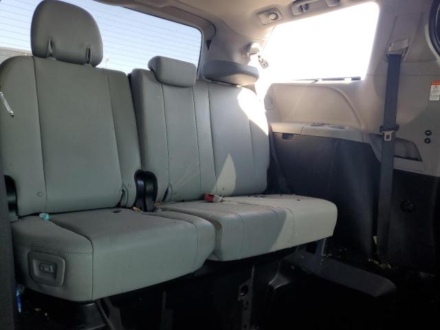 Photo 11 from auction – 2017 TOYOTA SIENNA XLE with VIN 5TDYZ3DC6HS805718