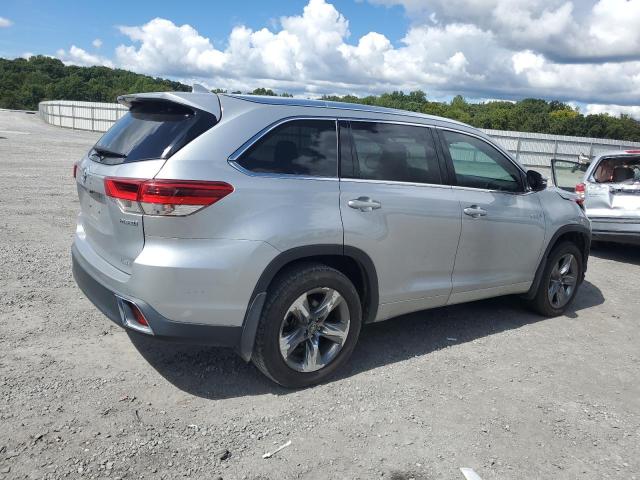 Photo 3 from auction – 2018 TOYOTA HIGHLANDER with VIN 5TDDGRFH3JS040618