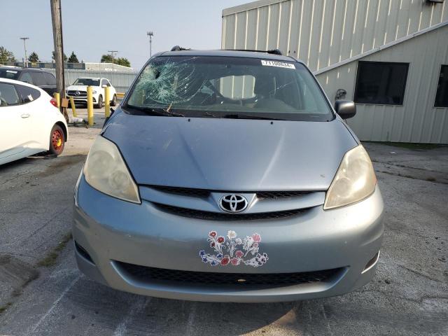 Photo 5 from auction – 2010 TOYOTA SIENNA CE with VIN 5TDKK4CC1AS322810