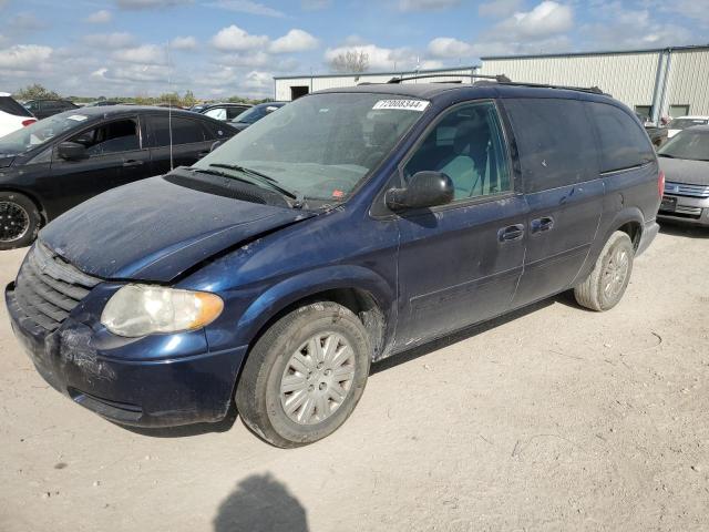 Photo 1 from auction – 2005 CHRYSLER TOWN & COU with VIN 2C4GP44R55R405780