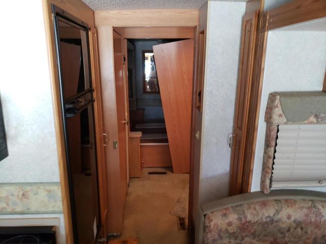 Photo 6 from auction – 2002 WINNEBAGO ADVENTURER with VIN 1FCNF53S910A18710