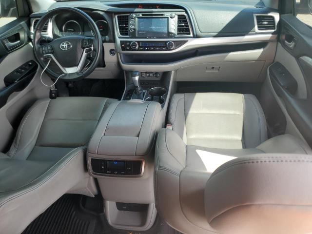 Photo 8 from auction – 2019 TOYOTA HIGHLANDER with VIN 5TDKZRFH8KS550983