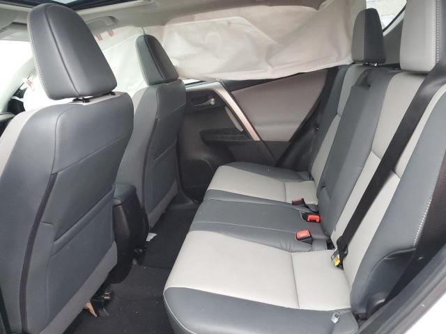 Photo 11 from auction – 2015 TOYOTA RAV4 LIMIT with VIN 2T3YFREV7FW132235