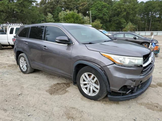 Photo 4 from auction – 2015 TOYOTA HIGHLANDER with VIN 5TDBKRFH4FS139445
