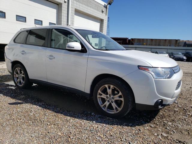 Photo 4 from auction – 2014 MITSUBISHI OUTLANDER with VIN JA4AZ3A35EZ014610