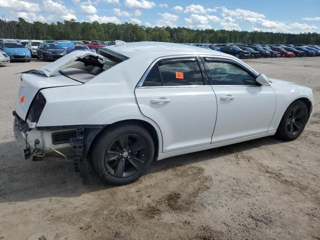 Photo 3 from auction – 2015 CHRYSLER 300 LIMITE with VIN 2C3CCAAG1FH807447