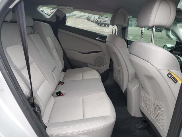 Photo 11 from auction – 2017 HYUNDAI TUCSON LIM with VIN KM8J3CA46HU434728