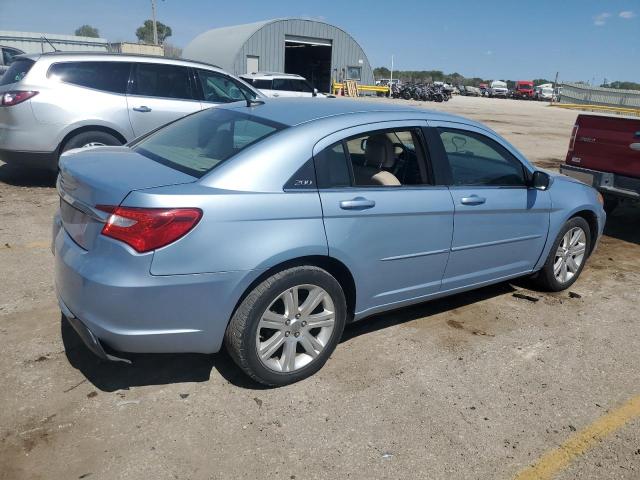 Photo 3 from auction – 2013 CHRYSLER 200 TOURIN with VIN 1C3CCBBB2DN659127