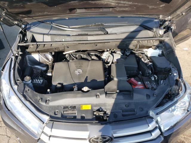 Photo 12 from auction – 2019 TOYOTA HIGHLANDER with VIN 5TDJZRFH8KS593506