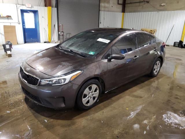 KIA FORTE LX 2017 con VIN 3KPFK4A73HE100751 - Foto de la subasta