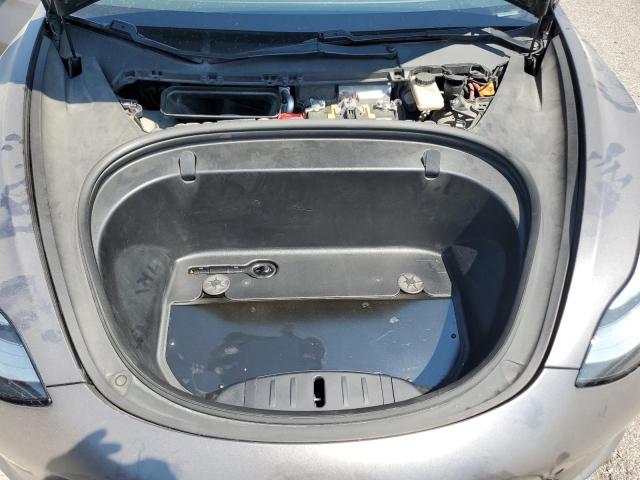 Photo 11 from auction – 2018 TESLA MODEL 3 with VIN 5YJ3E1EA1JF045375