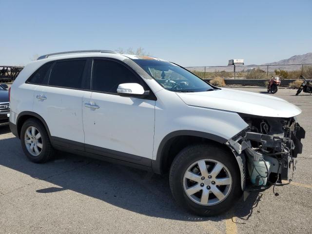 Photo 4 from auction – 2013 KIA SORENTO LX with VIN 5XYKT4A6XDG420522