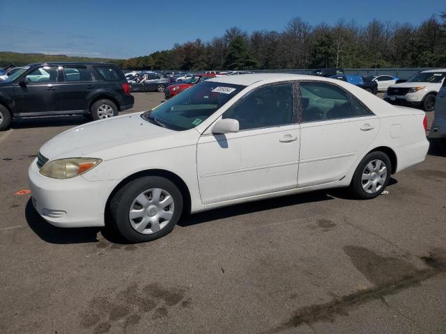 TOYOTA CAMRY LE 2002 with VIN 4T1BE32K82U066703 - Photo from auction