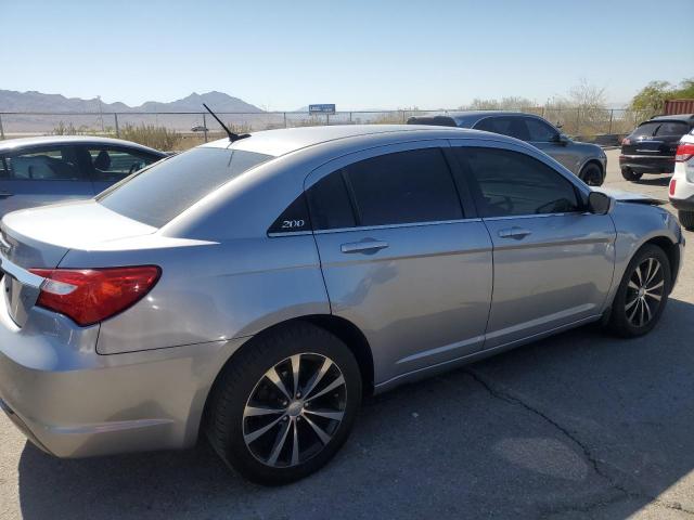 Photo 3 from auction – 2014 CHRYSLER 200 LIMITE with VIN 1C3CCBCG9EN179369