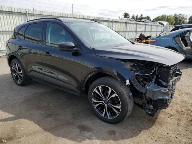 Photo 4 from auction – 2022 FORD ESCAPE SE with VIN 1FMCU9G69NUC00192