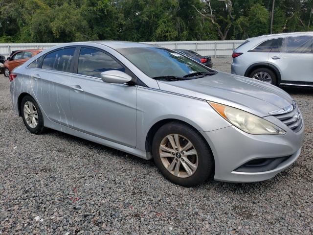 Photo 4 from auction – 2014 HYUNDAI SONATA GLS with VIN 5NPEB4AC5EH848711