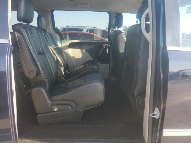 Photo 11 from auction – 2014 CHRYSLER TOWN & COU with VIN 2C4RC1BG2ER435341