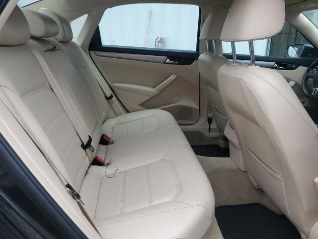 Photo 10 from auction – 2015 VOLKSWAGEN PASSAT S with VIN 1VWAT7A38FC007196