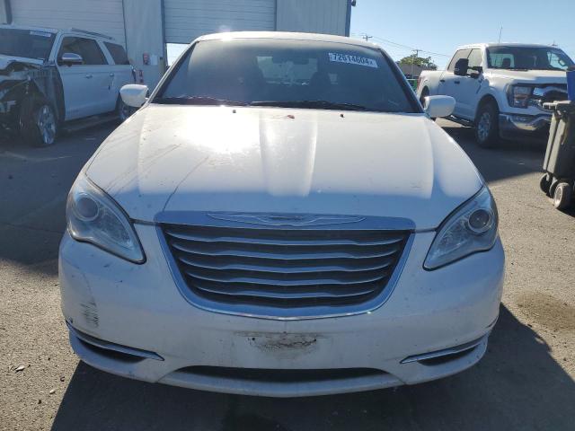 Photo 5 from auction – 2013 CHRYSLER 200 LX with VIN 1C3CCBAB0DN560422