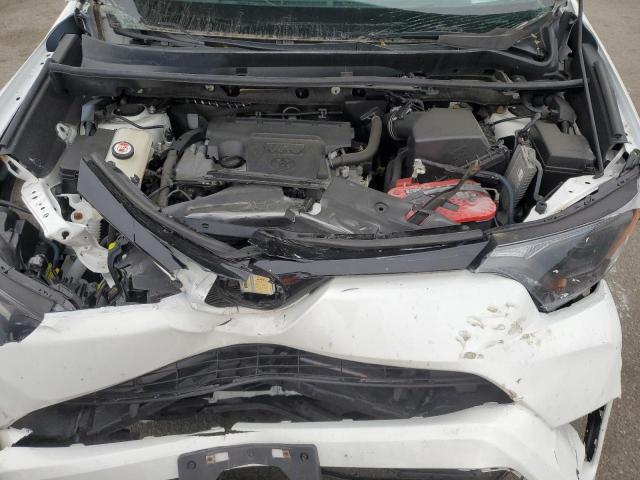 Photo 12 from auction – 2017 TOYOTA RAV4 LE with VIN JTMBFREV6HJ706685