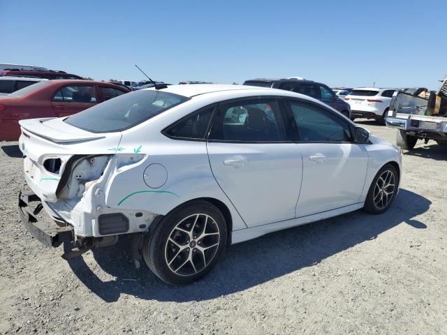 Photo 3 from auction – 2015 FORD FOCUS SE with VIN 1FADP3F2XFL380212